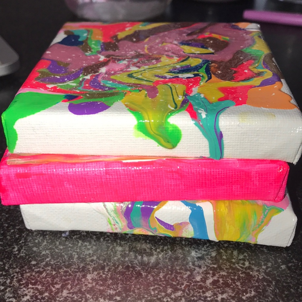 Hand painted 3 canvas bundle - Picture 16 of 16